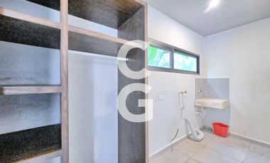 Casa en Venta en Cancun en Residencial Lagos del Sol con Alberca