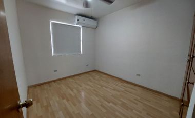 CASA EN VENTA BOSQUES DEL PONIENTE con Paneles solares