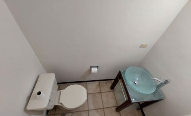 CASA EN VENTA BOSQUES DEL PONIENTE con Paneles solares
