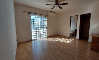 CASA EN VENTA BOSQUES DEL PONIENTE con Paneles solares
