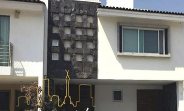 VENDO CASA EN FRACCIONAMIENTO EL TAPATIO TLAQUEPAQUE POR REMATE BANCARIO