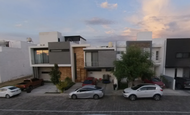 VENDO CASA EN ARGENTA MIRADOR RESIDENCIAL ZAPOPAN POR REMATE BANCARIO