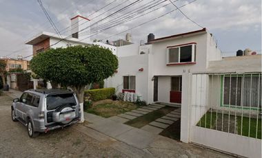 BONITA CASA DE REMATE BANCARIO NO DEJES PASAR LA OPRTUNIDAD UBICADA EN CUAUTLA MORELOS.