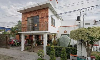 BONITA CASA DE REMATE BANCARIO NO DEJES PASAR LA OPRTUNIDAD UBICADA EN CUAUTLA MORELOS.