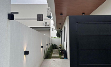 5BR House and Lot for Sale in Kawit, Cavite