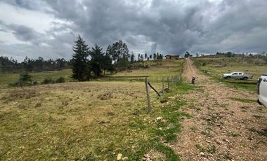 TERRENO PLANO IDEAL PARA LOTIZAR EN QUINGEO