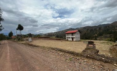 TERRENO PLANO IDEAL PARA LOTIZAR EN QUINGEO