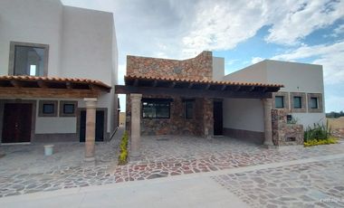 Casa de un piso en Magnolia, San Miguel de Allende, 3 Recámaras, Amenidades, Seguridad