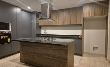 RENTA CASA EN LOMAS III DEL MOLINO, cada recamara con baño completo