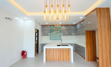 Modern Tropical Contemporary House for Sale in Cebu Royale Estates, Consolacion