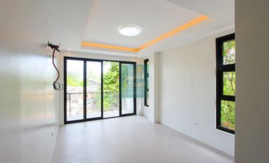 Modern Tropical Contemporary House for Sale in Cebu Royale Estates, Consolacion