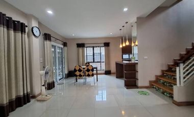 House for rent, Regent 3, Prom intersection, Charoen market, no flooding.