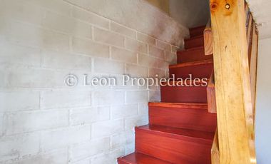 Leon Propiedades vende casa en Villa Valle de los sueños, Curacaví.