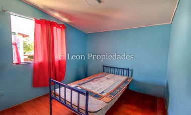 Leon Propiedades vende casa en Villa Valle de los sueños, Curacaví.