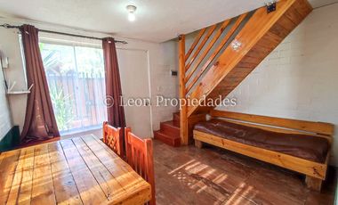 Leon Propiedades vende casa en Villa Valle de los sueños, Curacaví.