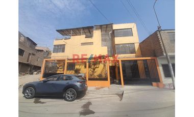 Gran Oportunidad: Casa En Ate Con Cochera Y Amplia Terraza