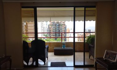 SE VENDE HERMOSO APARTAMENTO UBICADO EN CABECERA