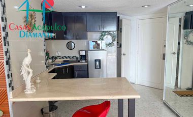 Loft en edificio de playa en la zona dorada de Acapulco. Con terraza y vista al mar