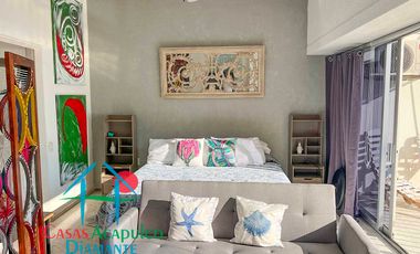 Loft en edificio de playa en la zona dorada de Acapulco. Con terraza y vista al mar