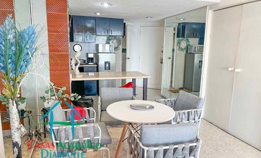Loft en edificio de playa en la zona dorada de Acapulco. Con terraza y vista al mar