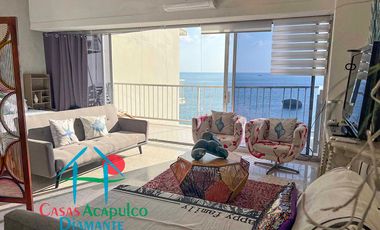 Loft en edificio de playa en la zona dorada de Acapulco. Con terraza y vista al mar