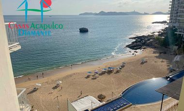 Loft en edificio de playa en la zona dorada de Acapulco. Con terraza y vista al mar