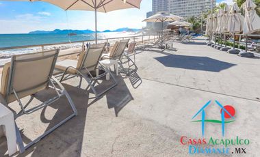 Loft en edificio de playa en la zona dorada de Acapulco. Con terraza y vista al mar