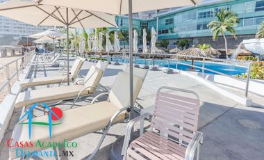 Loft en edificio de playa en la zona dorada de Acapulco. Con terraza y vista al mar