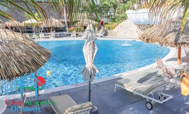 Loft en edificio de playa en la zona dorada de Acapulco. Con terraza y vista al mar