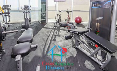 Loft en edificio de playa en la zona dorada de Acapulco. Con terraza y vista al mar