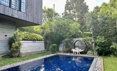 2 Storey 6 Bedrooms Industrial Home for Sale in Susana Heights, Muntinlupa City