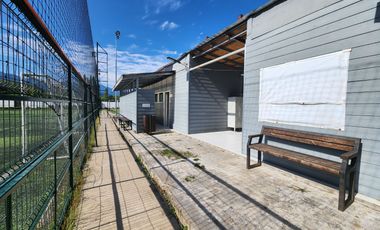 Se vende complejo deportivo en Doñihue, VI Region