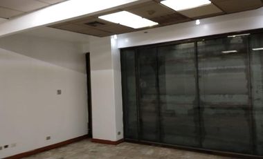 Arriendo Local Comercial Esquina Chacabuco