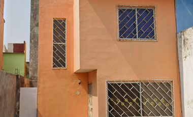 REMATE BANCARIO C. Hacienda Sayula 32, 91808 Fraccionamiento Costa Dorada, Ver.