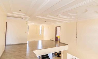 En venta casa en Azogues, en Charasol