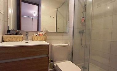 Macul, Metro Agricola, Parque Mackenna. Se vende amplio departamento.