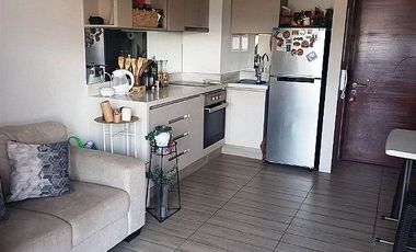 Macul, Metro Agricola, Parque Mackenna. Se vende amplio departamento.