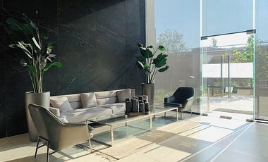 Macul, Metro Agricola, Parque Mackenna. Se vende amplio departamento.