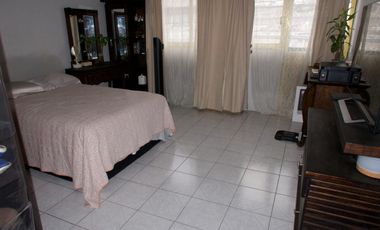 Casa en Venta con locales, Iztacalco, Ciudad de México