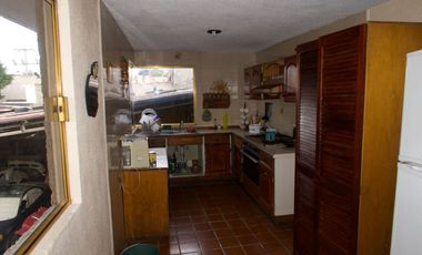 Casa en Venta con locales, Iztacalco, Ciudad de México