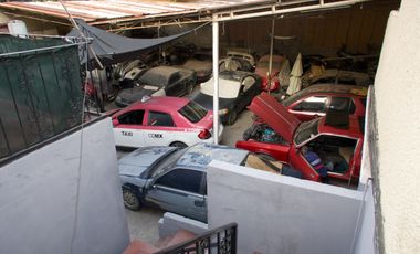 Casa en Venta con locales, Iztacalco, Ciudad de México
