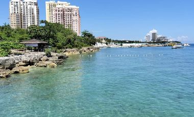 Luxury Studio for Rent in Mactan’s Movenpick Resort with free beach access 20K