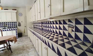 CASA EN VENTA EN CUERNAVACA, CASA CON HISTORIA, EN ACAPANTZINGO