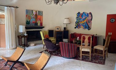 CASA EN VENTA EN CUERNAVACA, CASA CON HISTORIA, EN ACAPANTZINGO