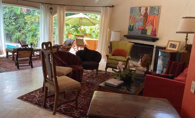 CASA EN VENTA EN CUERNAVACA, CASA CON HISTORIA, EN ACAPANTZINGO