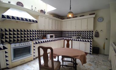 CASA EN VENTA EN CUERNAVACA, CASA CON HISTORIA, EN ACAPANTZINGO
