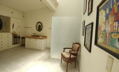 CASA EN VENTA EN CUERNAVACA, CASA CON HISTORIA, EN ACAPANTZINGO