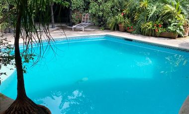 CASA EN VENTA EN CUERNAVACA, CASA CON HISTORIA, EN ACAPANTZINGO