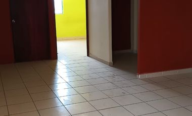 CASA EN VENTA, 3 DEPARTAMENTOS Y LOCAL COMERCIAL. IZTACALCO