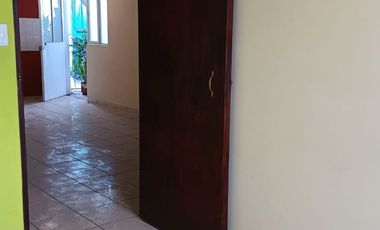 CASA EN VENTA, 3 DEPARTAMENTOS Y LOCAL COMERCIAL. IZTACALCO